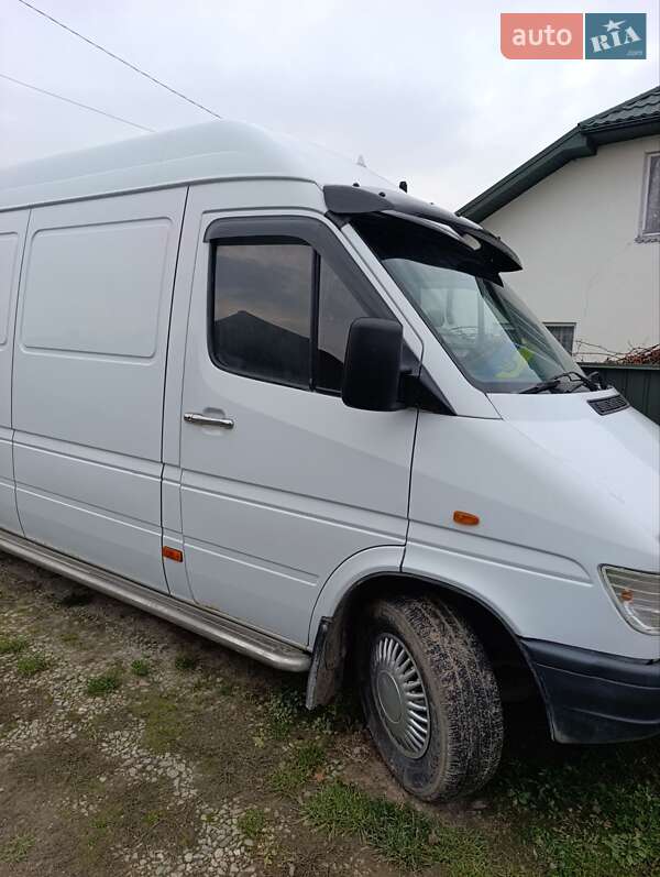 Вантажний фургон Mercedes-Benz Sprinter 1999 в Тлумачі фото 2 Вантажний фургон Mercedes-Benz Sprinter 1999 в Тлумачі