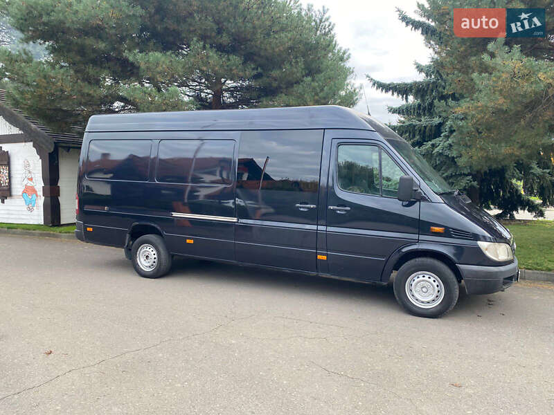 Вантажний фургон Mercedes-Benz Sprinter 2005 в Івано-Франківську