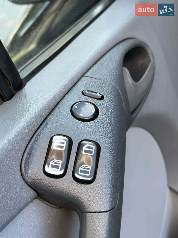 Вантажний фургон Mercedes-Benz Sprinter 2005 в Івано-Франківську