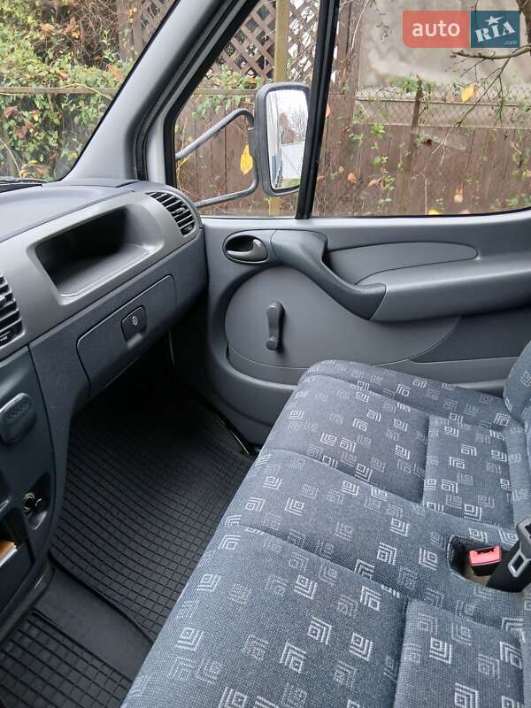 Грузовой фургон Mercedes-Benz Sprinter 2006 в Каменец-Подольском фото 37 Грузовой фургон Mercedes-Benz Sprinter 2006 в Каменец-Подольском