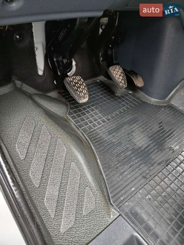 Грузовой фургон Mercedes-Benz Sprinter 2006 в Каменец-Подольском фото 59 Грузовой фургон Mercedes-Benz Sprinter 2006 в Каменец-Подольском