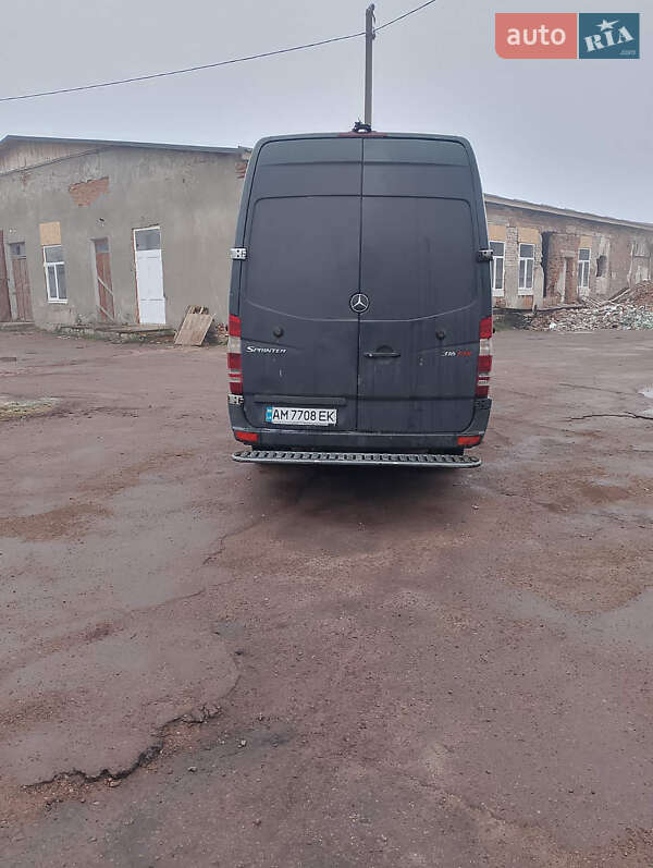 Грузовой фургон Mercedes-Benz Sprinter 2011 в Овруче фото 5 Грузовой фургон Mercedes-Benz Sprinter 2011 в Овруче