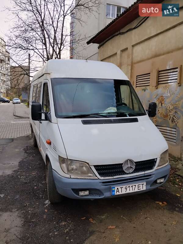 Mercedes-Benz Sprinter 2004