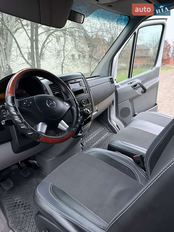 Грузовой фургон Mercedes-Benz Sprinter 2017 в Николаеве