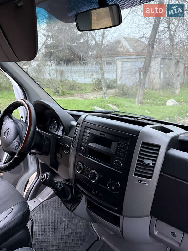 Грузовой фургон Mercedes-Benz Sprinter 2017 в Николаеве