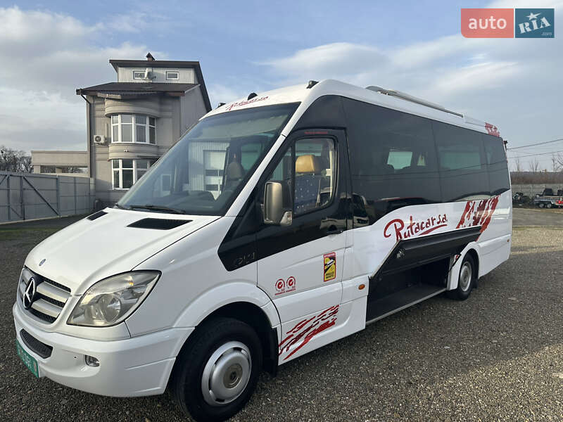 Mercedes-Benz Sprinter 2011