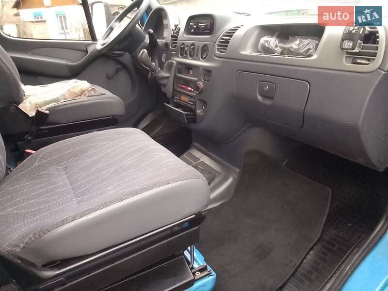 Эвакуатор Mercedes-Benz Sprinter 2002 в Гребенках фото 4 Эвакуатор Mercedes-Benz Sprinter 2002 в Гребенках