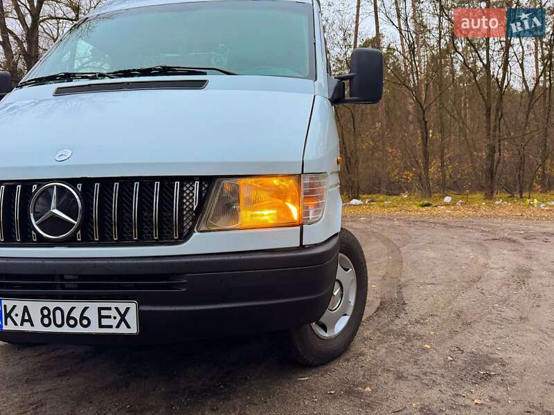 Микроавтобус Mercedes-Benz Sprinter 1999 в Буче