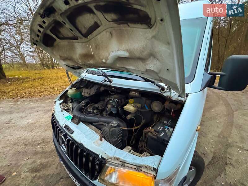 Микроавтобус Mercedes-Benz Sprinter 1999 в Буче
