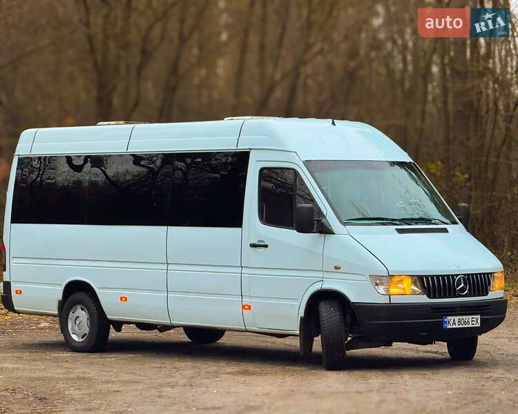 Микроавтобус Mercedes-Benz Sprinter 1999 в Буче