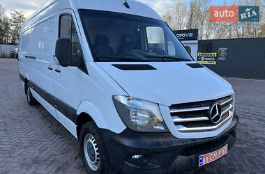 Вантажний фургон Mercedes-Benz Sprinter 2017 в Рівному