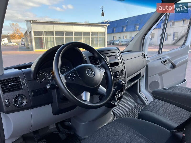 Грузовой фургон Mercedes-Benz Sprinter 2017 в Ровно фото 18 Грузовой фургон Mercedes-Benz Sprinter 2017 в Ровно