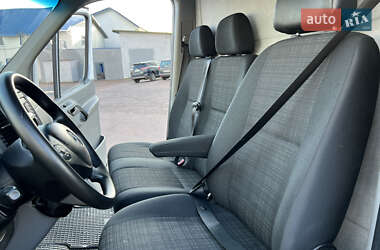 Вантажний фургон Mercedes-Benz Sprinter 2017 в Рівному