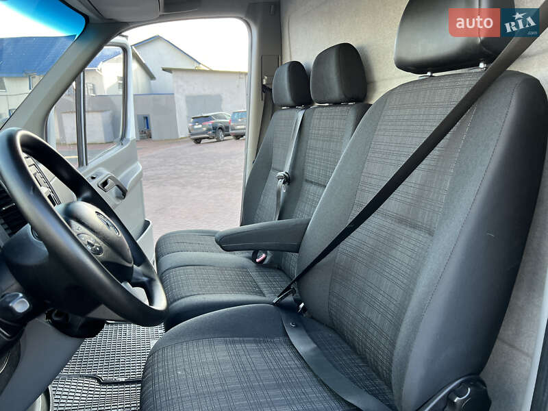 Грузовой фургон Mercedes-Benz Sprinter 2017 в Ровно фото 21 Грузовой фургон Mercedes-Benz Sprinter 2017 в Ровно