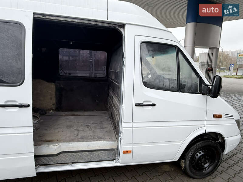 Грузопассажирский фургон Mercedes-Benz Sprinter 2005 в Хмельницком