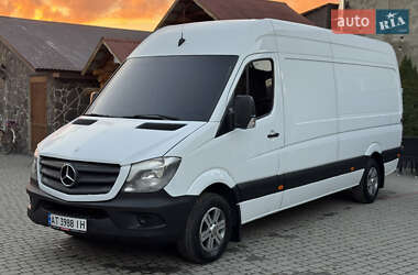 Грузопассажирский фургон Mercedes-Benz Sprinter 2015 в Иршаве