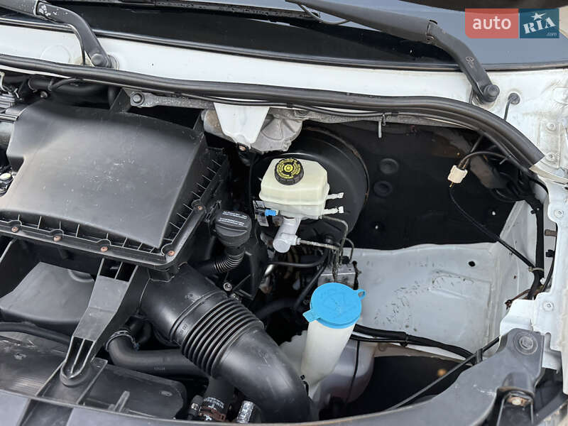 Грузопассажирский фургон Mercedes-Benz Sprinter 2015 в Иршаве фото 24 Грузопассажирский фургон Mercedes-Benz Sprinter 2015 в Иршаве