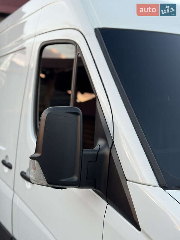 Грузопассажирский фургон Mercedes-Benz Sprinter 2015 в Иршаве фото 39 Грузопассажирский фургон Mercedes-Benz Sprinter 2015 в Иршаве