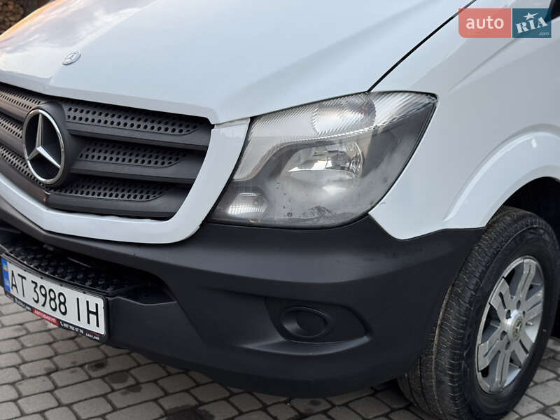 Грузопассажирский фургон Mercedes-Benz Sprinter 2015 в Иршаве фото 48 Грузопассажирский фургон Mercedes-Benz Sprinter 2015 в Иршаве