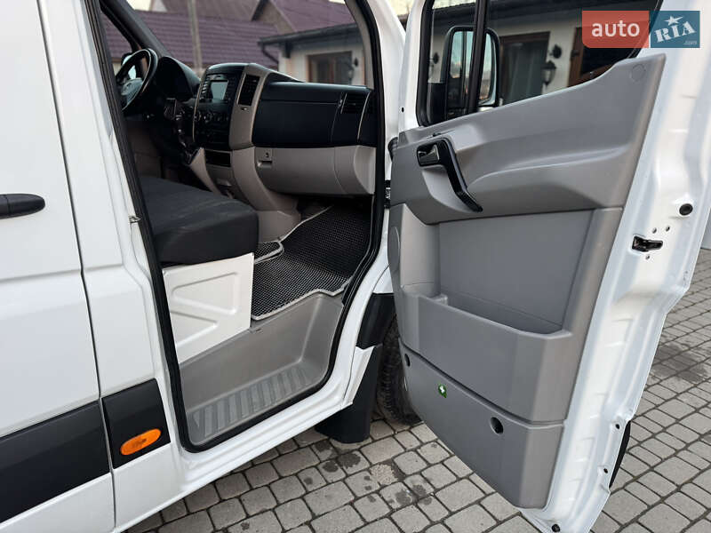Грузопассажирский фургон Mercedes-Benz Sprinter 2015 в Иршаве фото 52 Грузопассажирский фургон Mercedes-Benz Sprinter 2015 в Иршаве