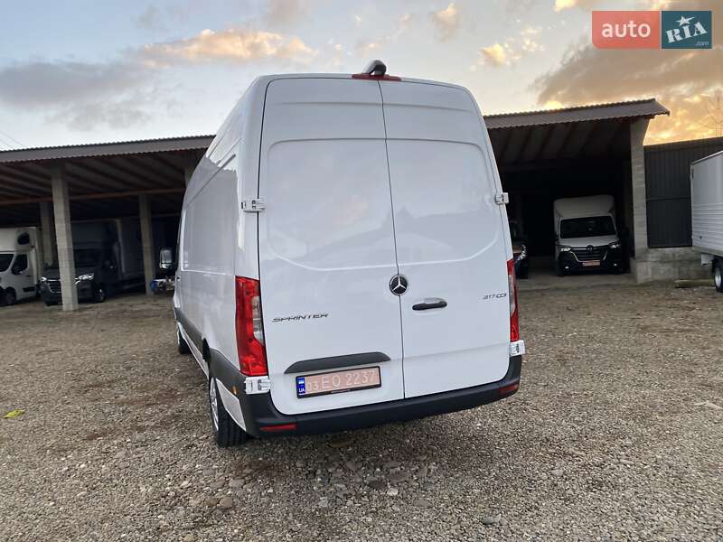 Грузовой фургон Mercedes-Benz Sprinter 2022 в Хусте