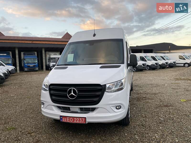 Грузовой фургон Mercedes-Benz Sprinter 2022 в Хусте