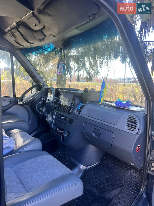 Минивэн Mercedes-Benz Sprinter 2000 в Снятине фото 4 Минивэн Mercedes-Benz Sprinter 2000 в Снятине