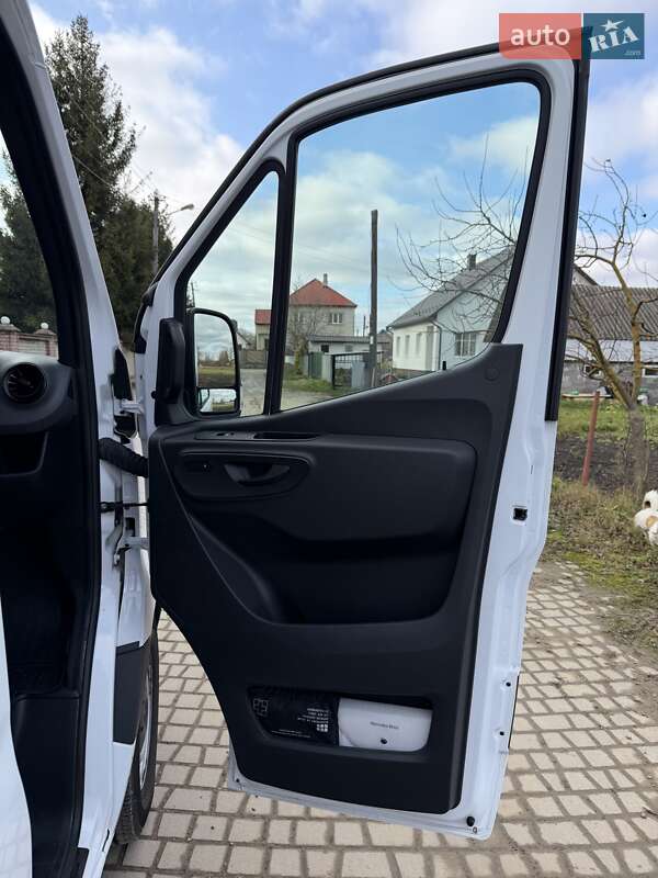Грузовой фургон Mercedes-Benz Sprinter 2021 в Черновцах фото 45 Грузовой фургон Mercedes-Benz Sprinter 2021 в Черновцах