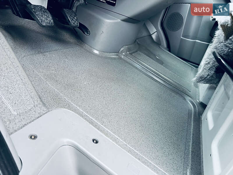 Грузовой фургон Mercedes-Benz Sprinter 2016 в Тячеве фото 8 Грузовой фургон Mercedes-Benz Sprinter 2016 в Тячеве