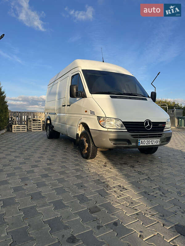 Грузовой фургон Mercedes-Benz Sprinter 2001 в Иршаве