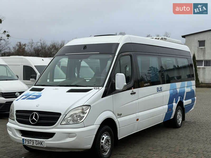 Туристический / Междугородний автобус Mercedes-Benz Sprinter 2009 в Староконстантинове