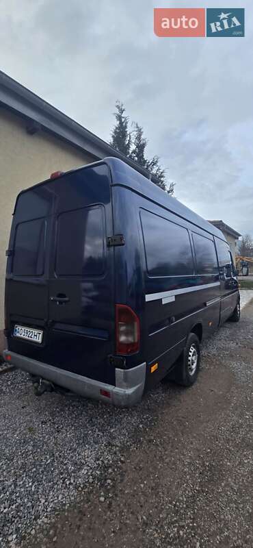 Грузовой фургон Mercedes-Benz Sprinter 2002 в Мукачево