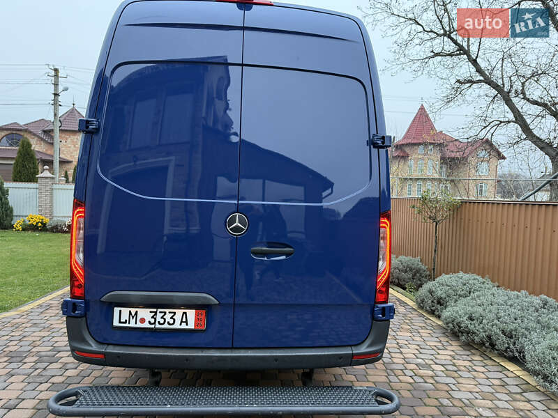 Грузовой фургон Mercedes-Benz Sprinter 2021 в Черновцах