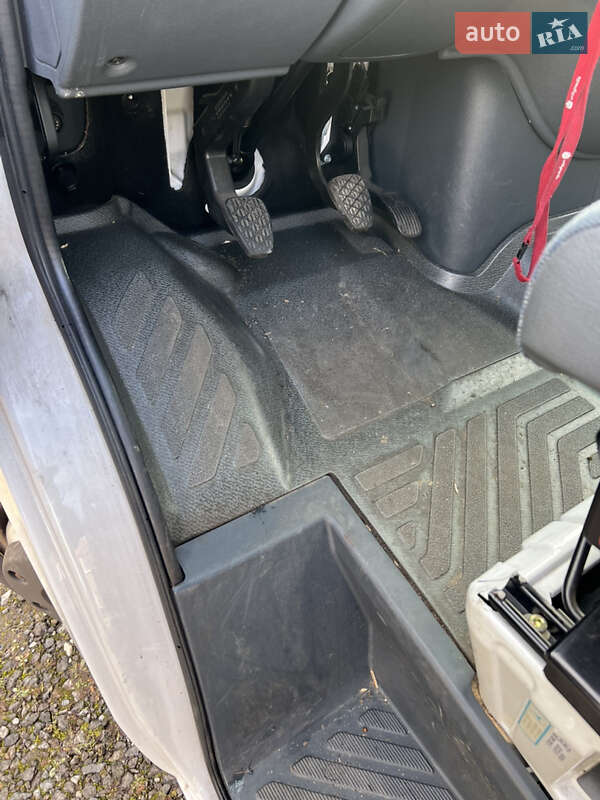 Микроавтобус грузовой (до 3,5т) Mercedes-Benz Sprinter 2005 в Долине