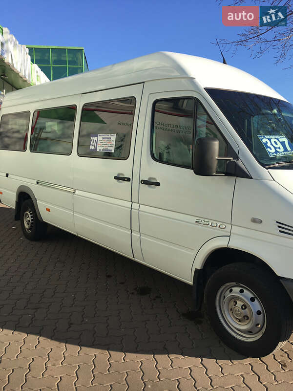 Міський автобус Mercedes-Benz Sprinter 2005 в Дніпрі