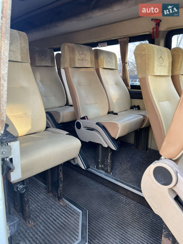 Туристический / Междугородний автобус Mercedes-Benz Sprinter 2005 в Днепре