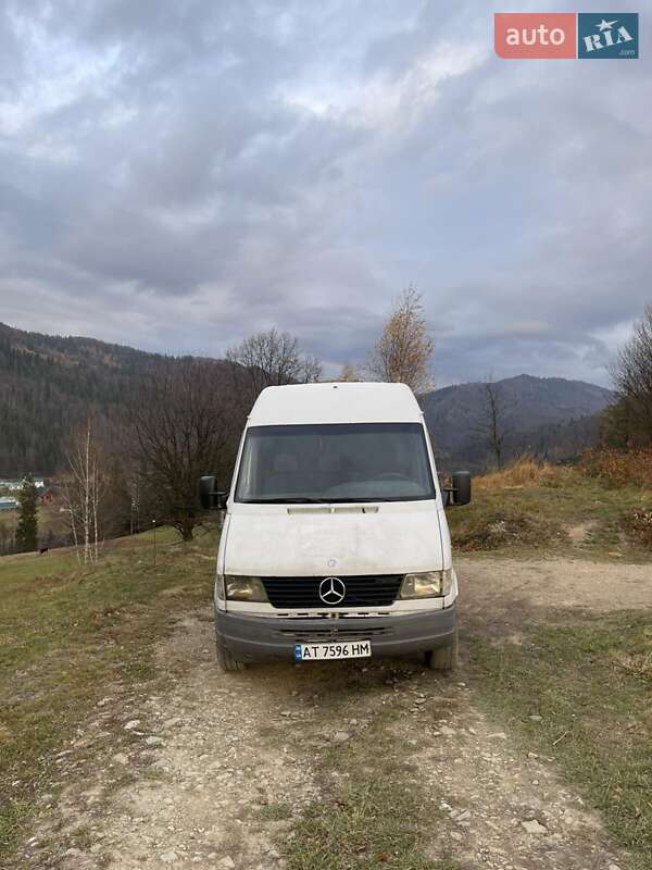 Грузовой фургон Mercedes-Benz Sprinter 1996 в Коломые