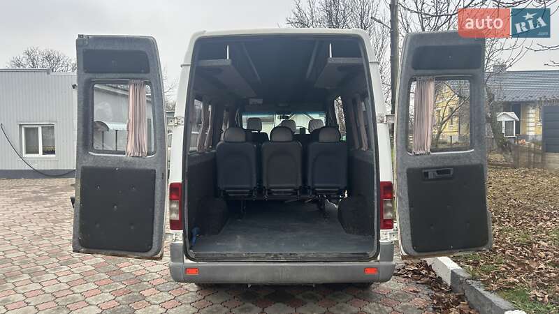 Седан Mercedes-Benz Sprinter 2006 в Черновцах