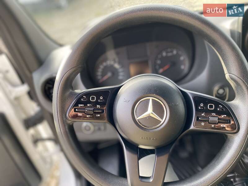 Грузовой фургон Mercedes-Benz Sprinter 2019 в Хусте