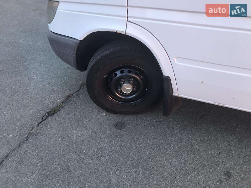 Грузовой фургон Mercedes-Benz Sprinter 2001 в Киеве