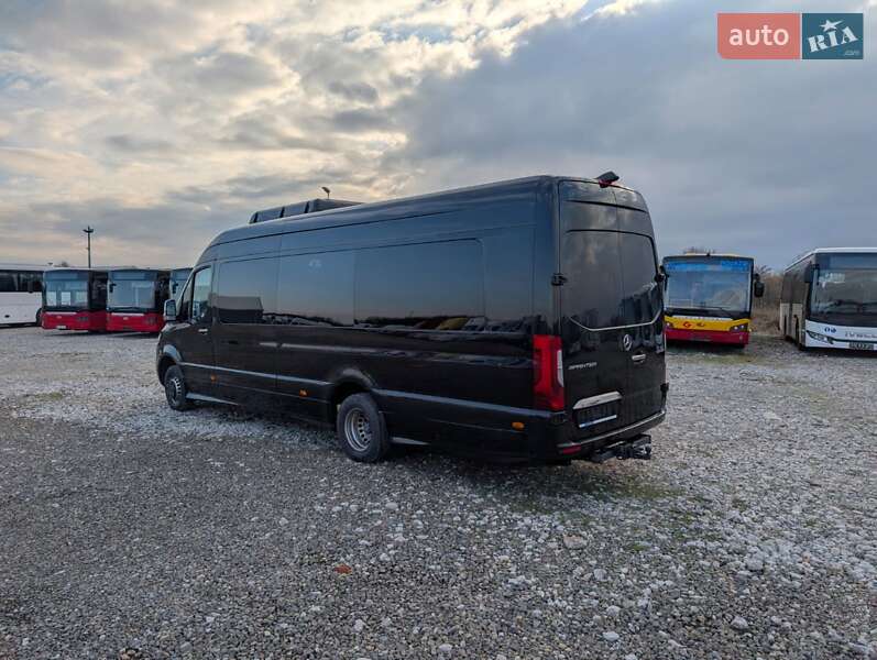 Туристичний / Міжміський автобус Mercedes-Benz Sprinter 2021 в Рівному