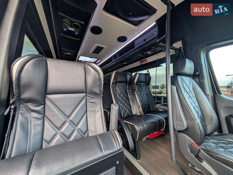 Туристичний / Міжміський автобус Mercedes-Benz Sprinter 2021 в Рівному
