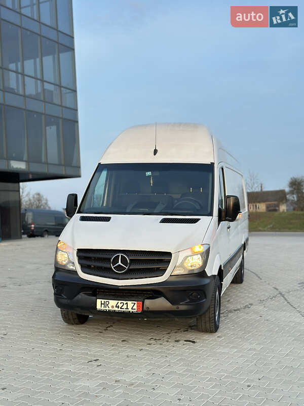 Микроавтобус грузовой (до 3,5т) Mercedes-Benz Sprinter 2016 в Черновцах