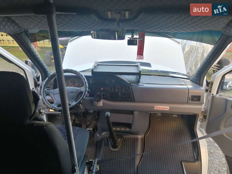 Микроавтобус Mercedes-Benz Sprinter 2000 в Ивано-Франковске
