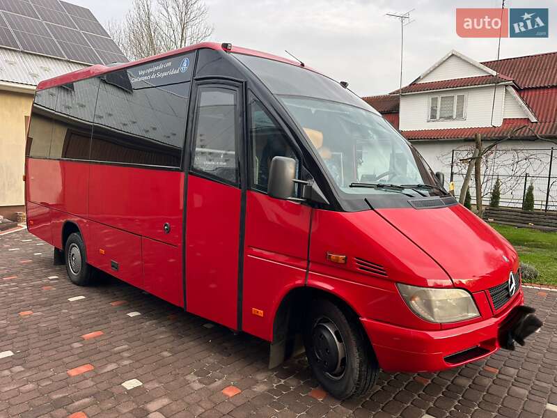 Туристический / Междугородний автобус Mercedes-Benz Sprinter 2004 в Коломые
