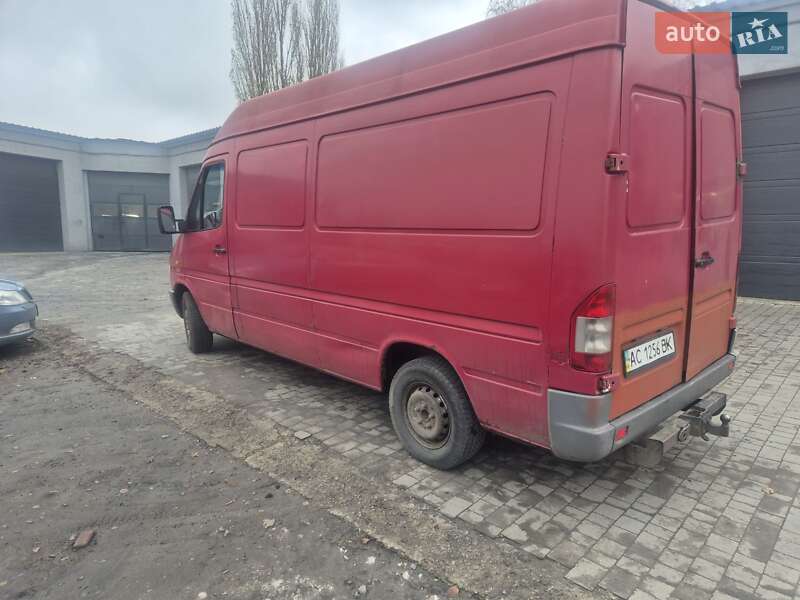 Грузовой фургон Mercedes-Benz Sprinter 1998 в Луцке