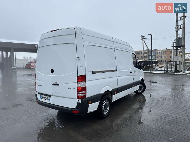 Вантажний фургон Mercedes-Benz Sprinter 2016 в Івано-Франківську