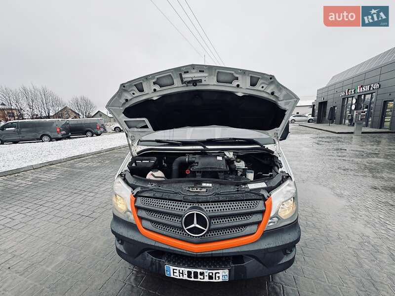 Вантажний фургон Mercedes-Benz Sprinter 2016 в Івано-Франківську