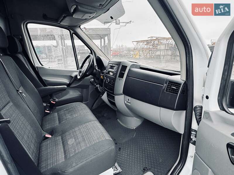 Вантажний фургон Mercedes-Benz Sprinter 2016 в Івано-Франківську