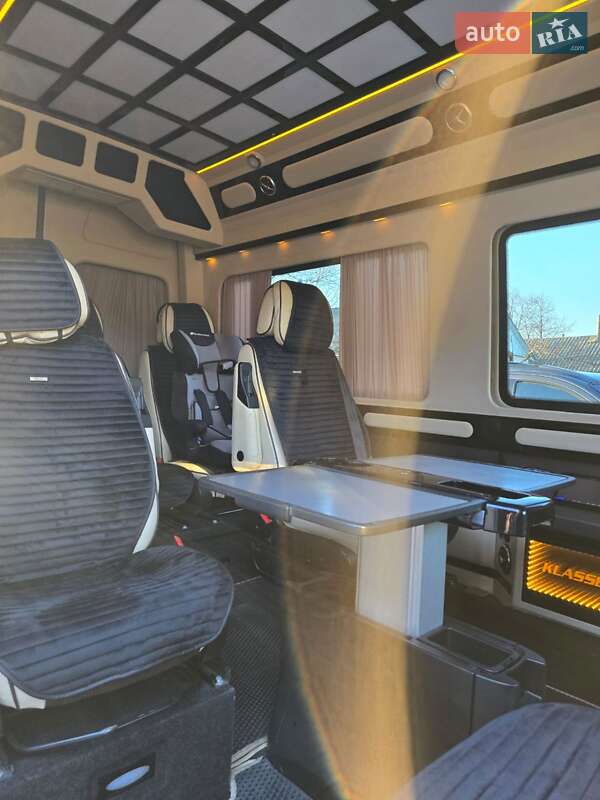 Мінівен Mercedes-Benz Sprinter 2016 в Рені